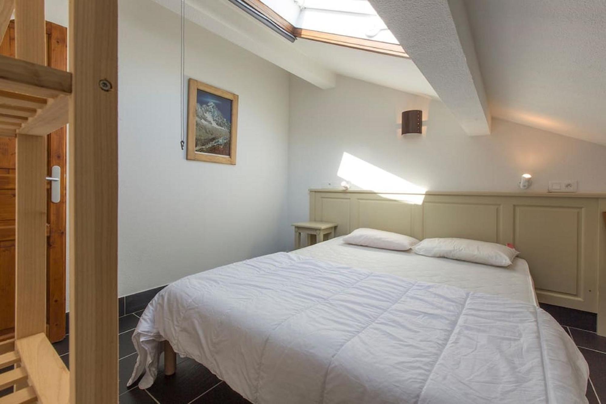 Les Aiguilles De Warens Aparthotel Combloux Bagian luar foto