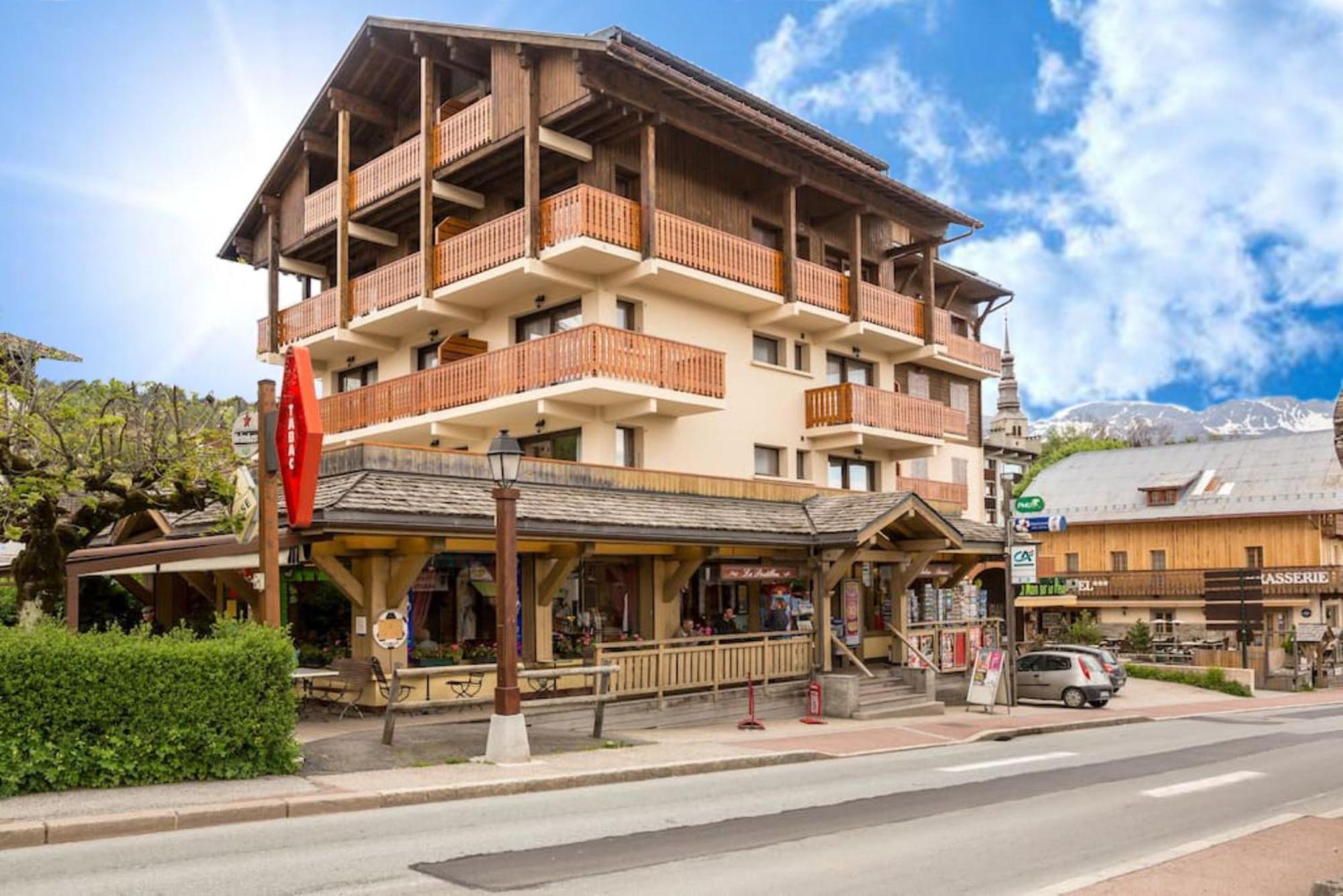 Les Aiguilles De Warens Aparthotel Combloux Bagian luar foto