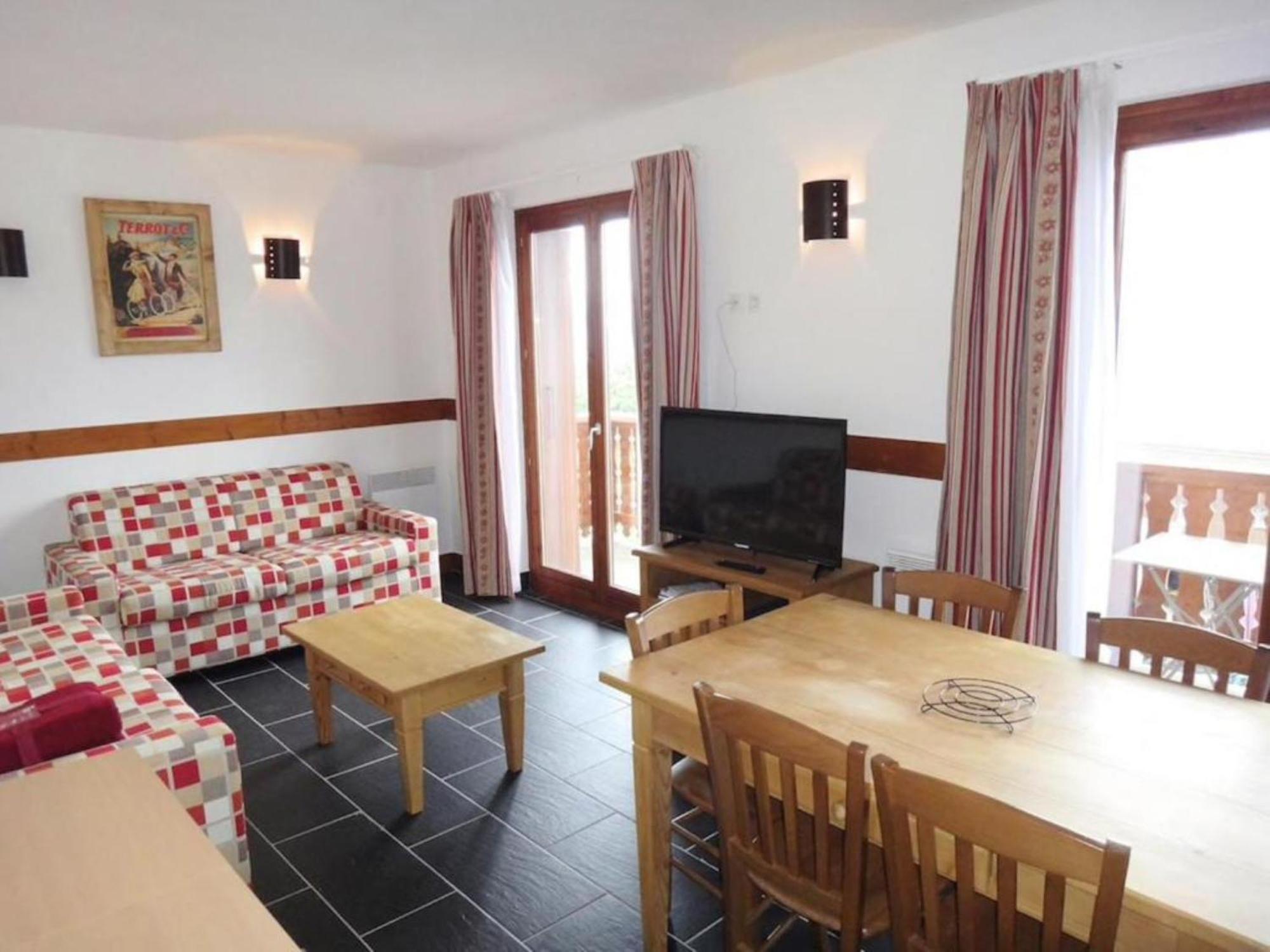 Les Aiguilles De Warens Aparthotel Combloux Bagian luar foto