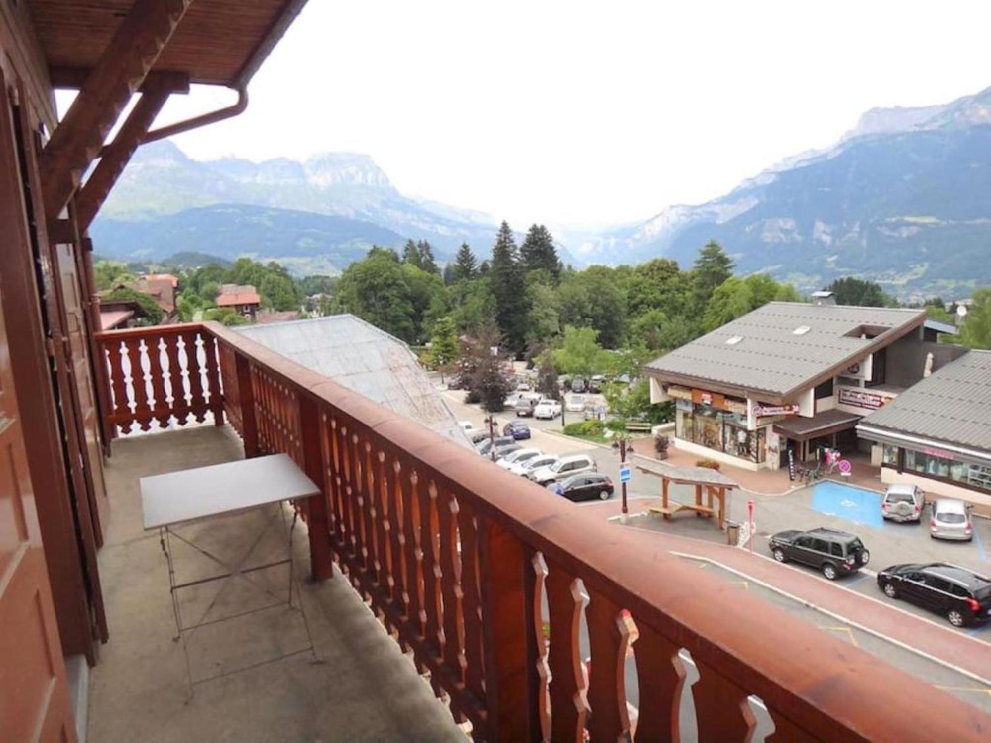 Les Aiguilles De Warens Aparthotel Combloux Bagian luar foto
