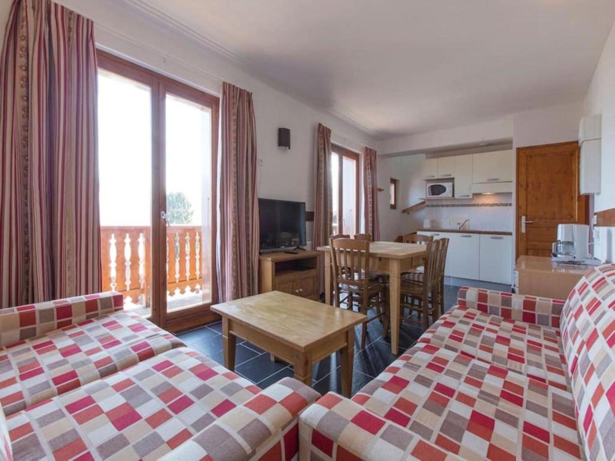Les Aiguilles De Warens Aparthotel Combloux Bagian luar foto